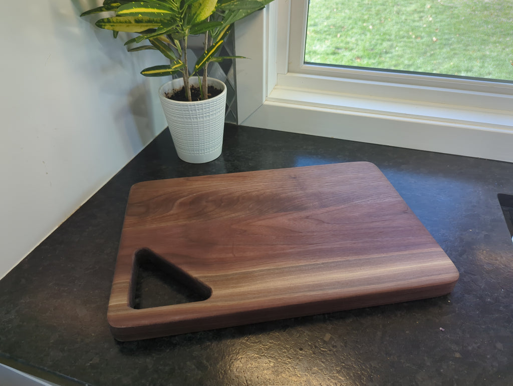 Retro Oversized Cutting Board - '70s Nostalgic Design for Kitchen Prep - Handcrafted with Vintage Charm - Perfect for Avocado Green or Modern Minimalist Kitchens