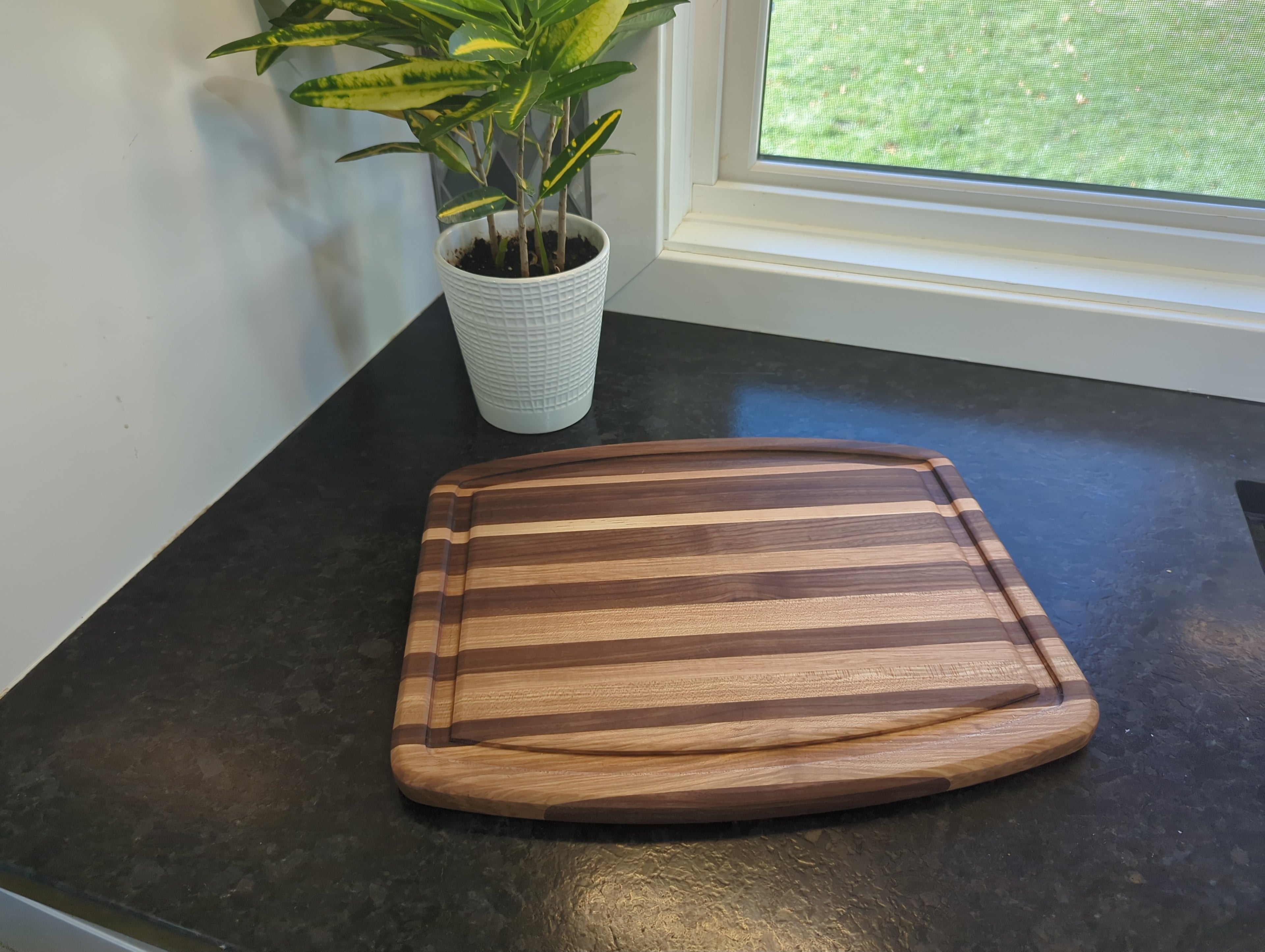 The Fade Board - Hand-Selected Maple & Walnut Strips Interwoven for Mesmerizing Pattern & Natural Wood Grain Detail Functional Art Cutting Board