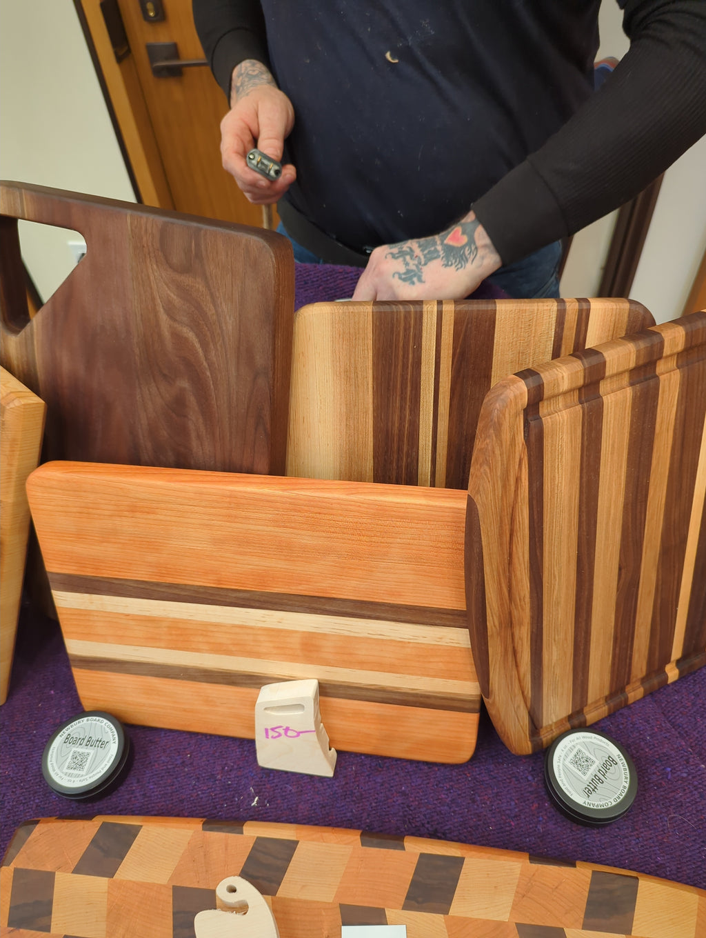 Retro Oversized Cutting Board - '70s Nostalgic Design for Kitchen Prep - Handcrafted with Vintage Charm - Perfect for Avocado Green or Modern Minimalist Kitchens